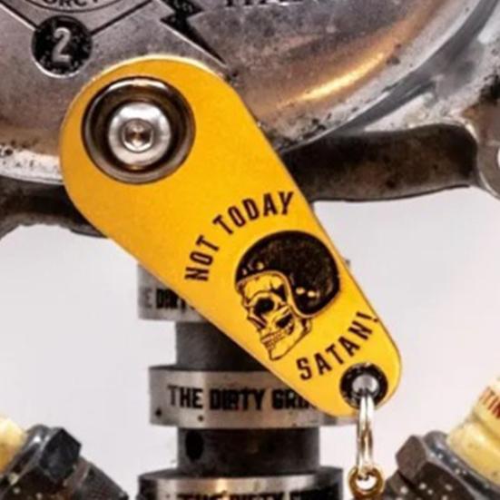 Подвесной кулон в виде черепа мотоцикла из латуни, устойчивый к ржавчине, высокая прочность, колокольчики на удачу