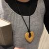 Элегантное ожерелье из вулканического камня в форме сердца с ремешком из искусственной кожи, персонализированная цепочка для свитера на каждый день