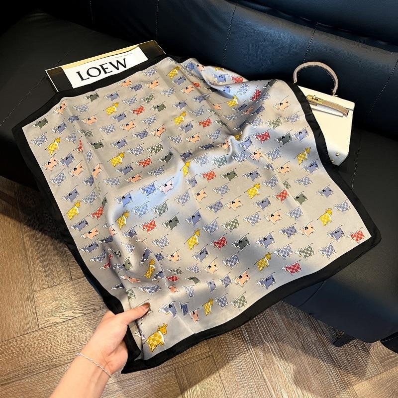 Temperament square scarf women's high-end small scarf summer neck protection scarf decoration spring and autumn versatile thin sunscreen 71 silk scarf
