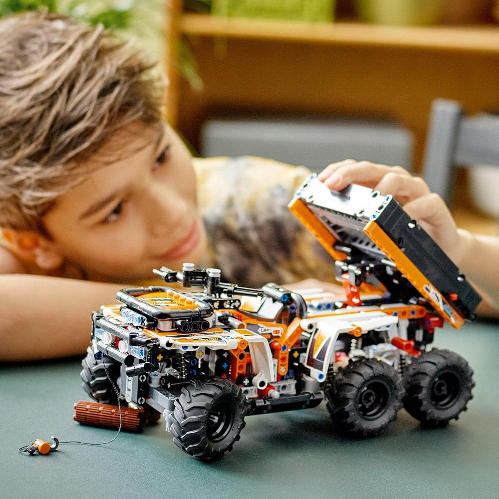 LEGO Technic Внедорожник 42139 Строительные блоки STEM Игрушка для мальчиков от 10 лет