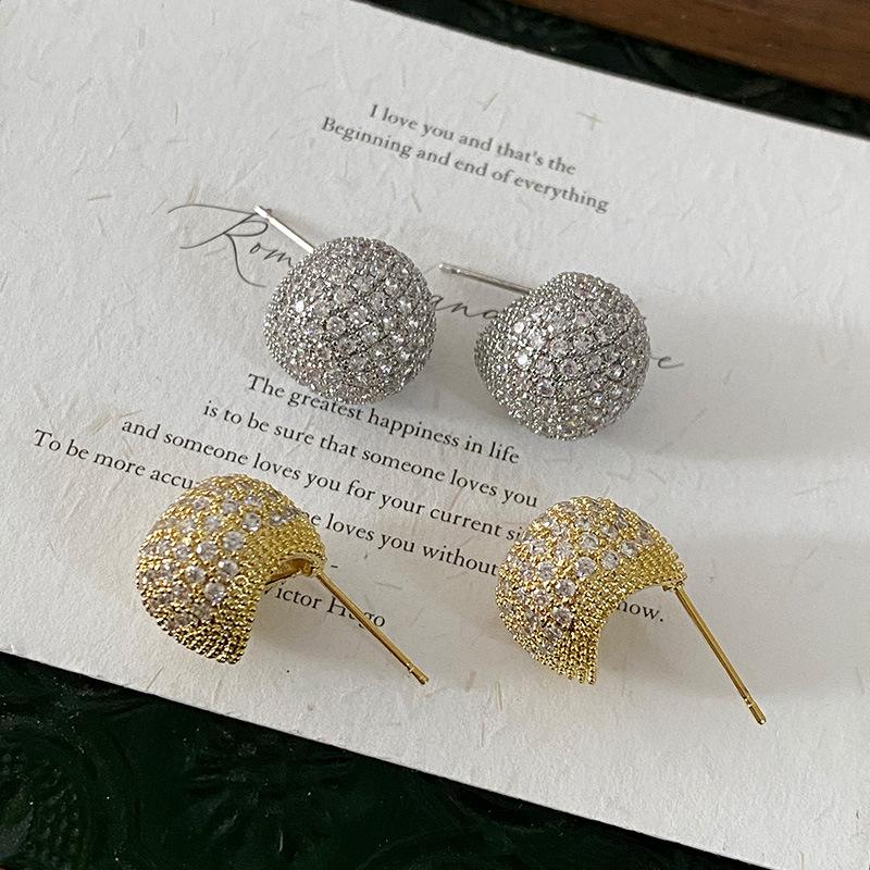 Серьги-гвоздики с круглыми сферическими огранками Full Diamond Light Luxury, модные изысканные серьги высокого класса, женские дизайнерские серьги Niche Light Luxury