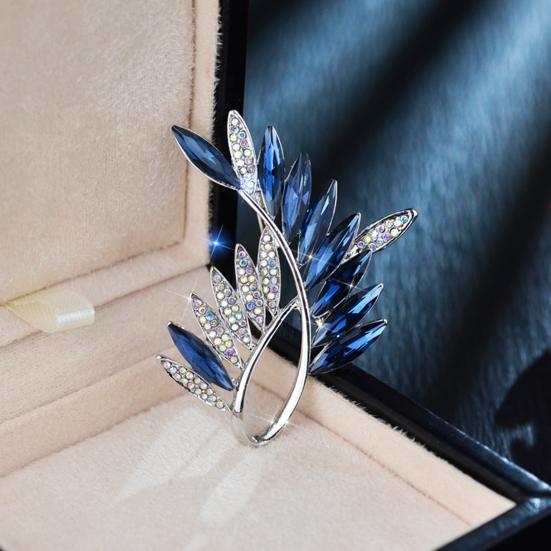 Elegant Leaves Shape Brooch Sparking Faux Crystal Rhinestone Inlaid Pin Suit Lapel Dress Badge Outfit Accessories