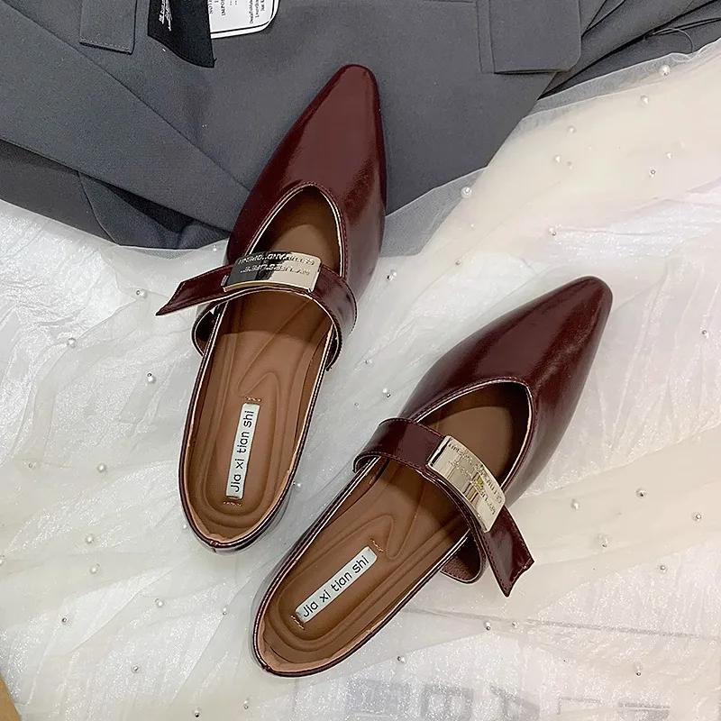 Модные женские туфли с острым носком, повседневные туфли, осенние женские туфли с неглубоким квадратным носком, маленькие кожаные туфли, модные черные женские туфли из мягкой кожи