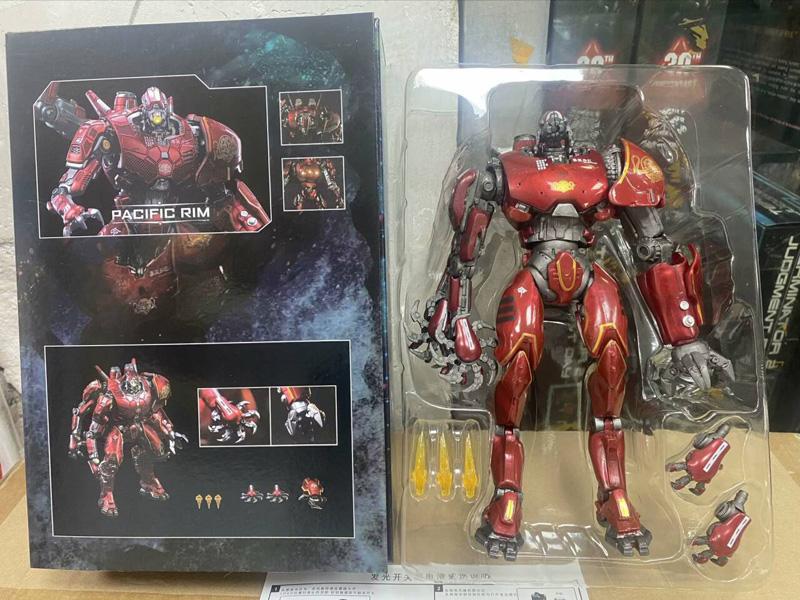 Фигурка Тихоокеанский рубеж Делюкс Светящаяся версия Crimson Typhoon Светящиеся фигурки Typhoon Gipsy Danger Освещение Аниме Декор 20 см