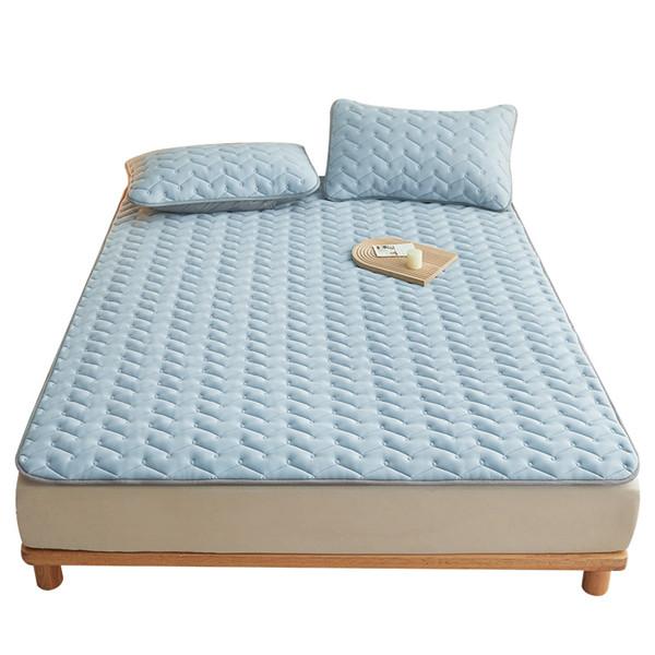 Waterproof  Mattress Pad Antibacterial and Mite-proof Bed Mat Non-Slip Mattress Cover Waterproof Thicken Quilted Bedspreads(No Pillowcases )