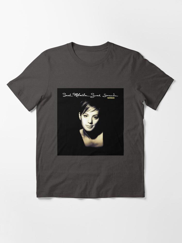 Сара Маклахлан Сара Маклахлан сладкая капитуляция Базовая футболка