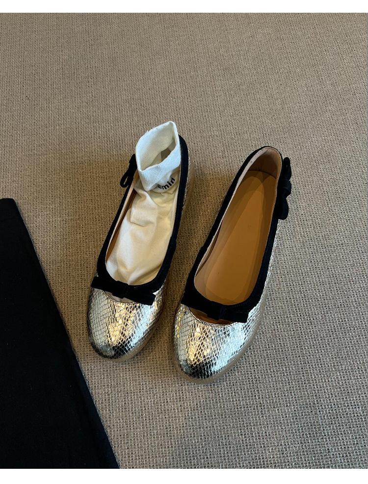 Версия из овчины~ женские туфли-лодочки, новые, ретро, вечерние, на балетной плоской подошве, с мелким вырезом, нежные, на одном педале, для通勤, женские туфли