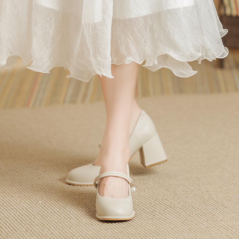 Французские туфли-лодочки на высоком каблуке женские 2025 новая весна и осень толстый каблук с юбкой ципао туфли подружки невесты одинарные туфли