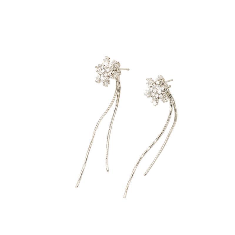Серебряные серьги-кисточки в виде снежинок с бриллиантовой инкрустацией – элегантные, высококачественные длинные серьги-гвоздики для женщин.