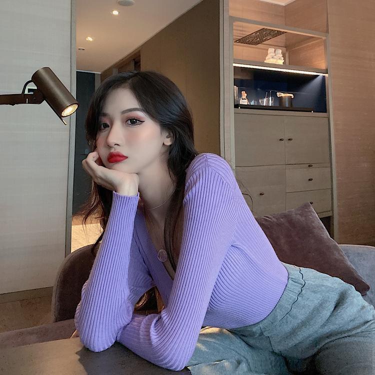 Женский высококачественный вязаный свитер с U-образным вырезом и длинным рукавом - Облегающий базовый слой для осени и зимы
