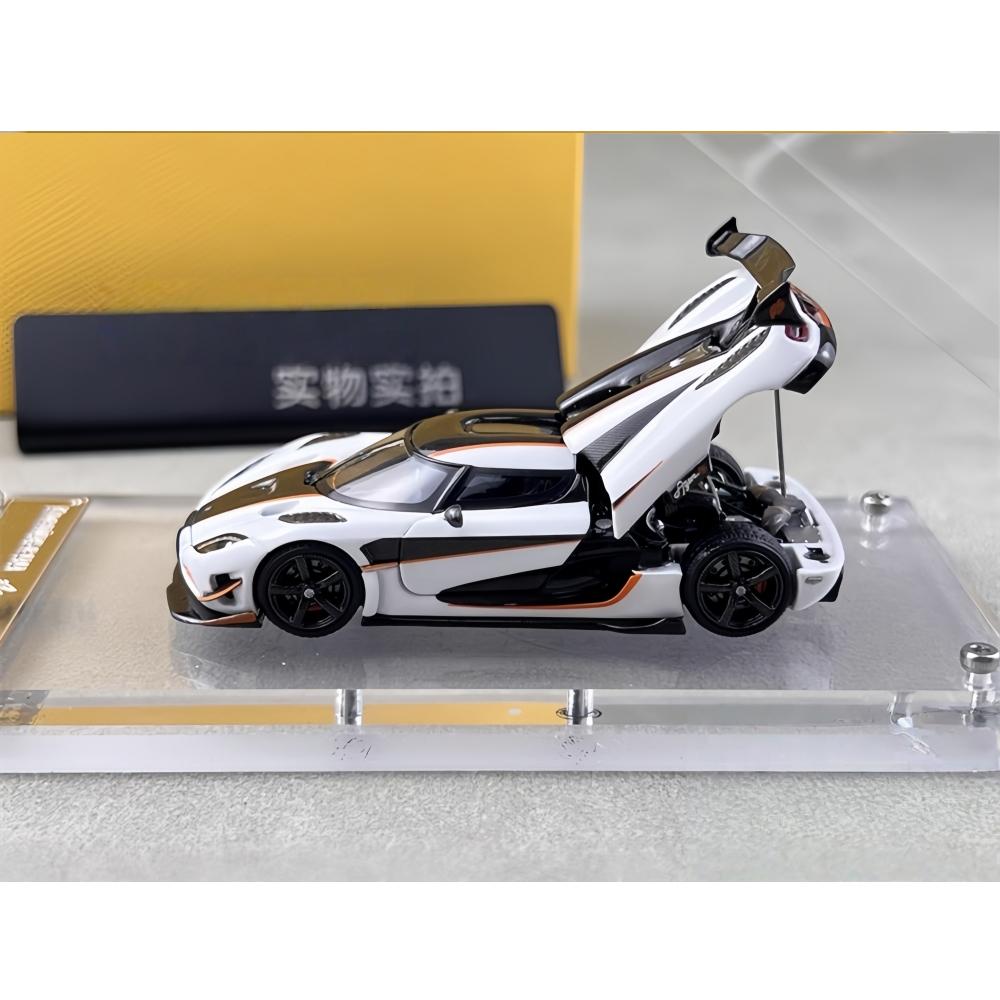 Focal Horizon 1:64 Agera RS Diecast Model Car