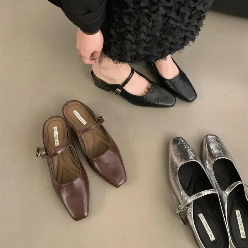 Женские плоские сандалии Пляжные мюли Плоские тапочки Мелкие фиолетовые шлепанцы Летние повседневные тапочки Удобный дизайн Плиссированная обувь