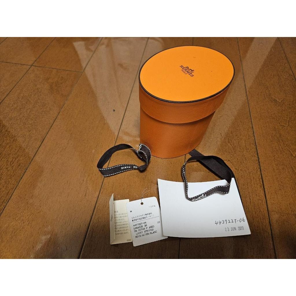 Б/у платок Hermes HERMES Losange GM хлопок черный короб Carre