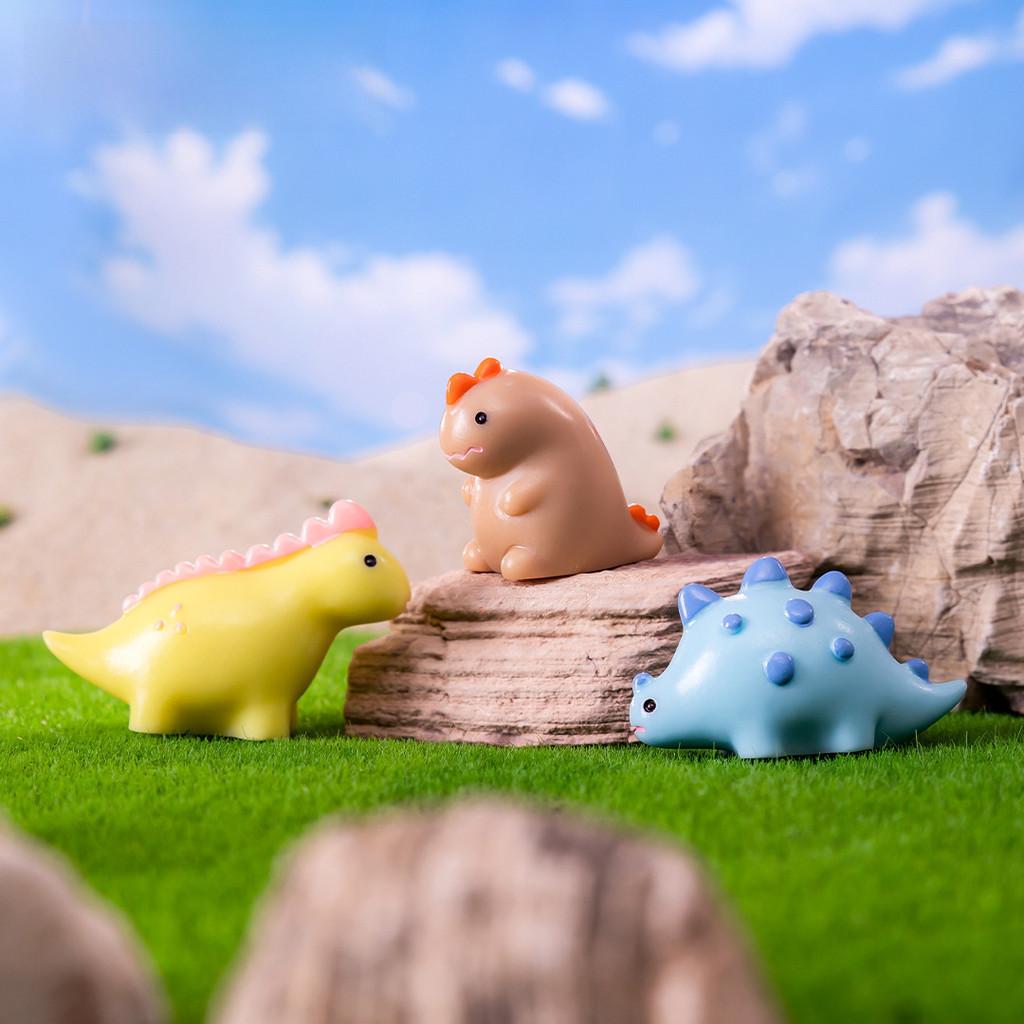 Adorable Resin Mini Dinosaur Figurines Cartoon Style Cute Desk Ornaments Accessories