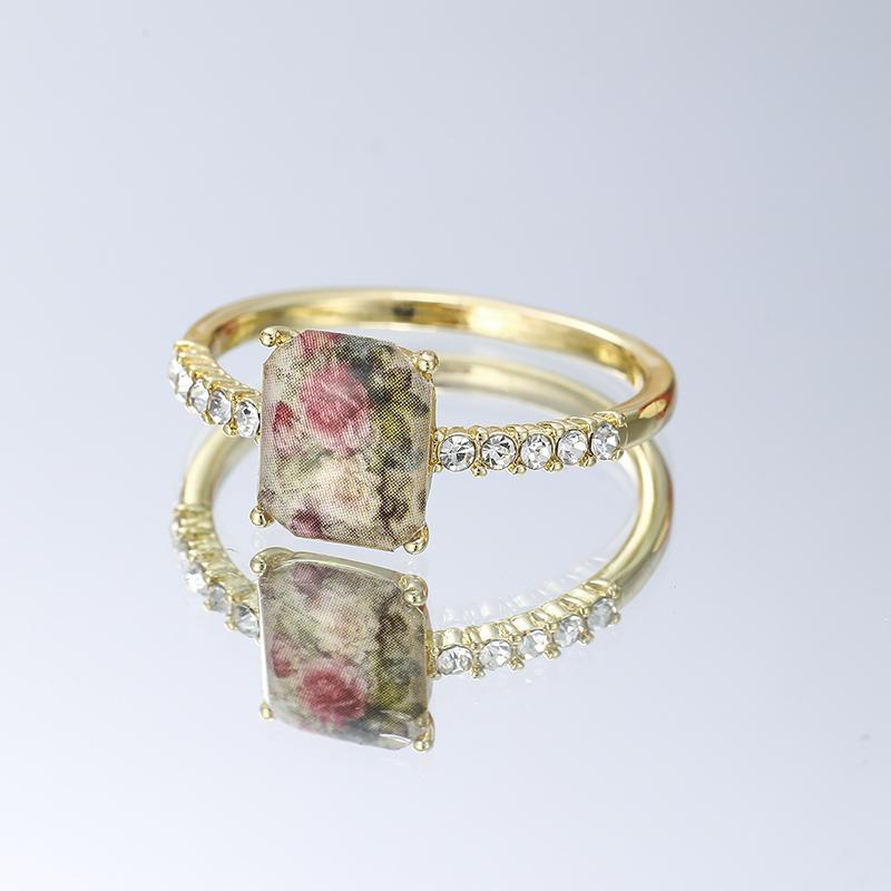 Vintage Rose Flower Pattern Rings for Women Gold Color Cubic Zirconia Ring Elegant Romantic Floral Statement Wedding JewelryGood product