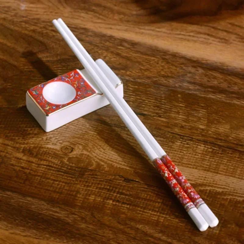 Эмалированный красный керамический обеденный сервиз Тарелки и блюда Китайские старинные тарелки и миски Бытовая посуда Поднос для сервировки столовой