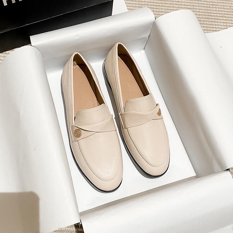 Модная женская обувь в британском стиле 2025 Осень Новинка Универсальная плоская подошва Легкая Удобная Модная Обувь-слипоны для повседневной работы