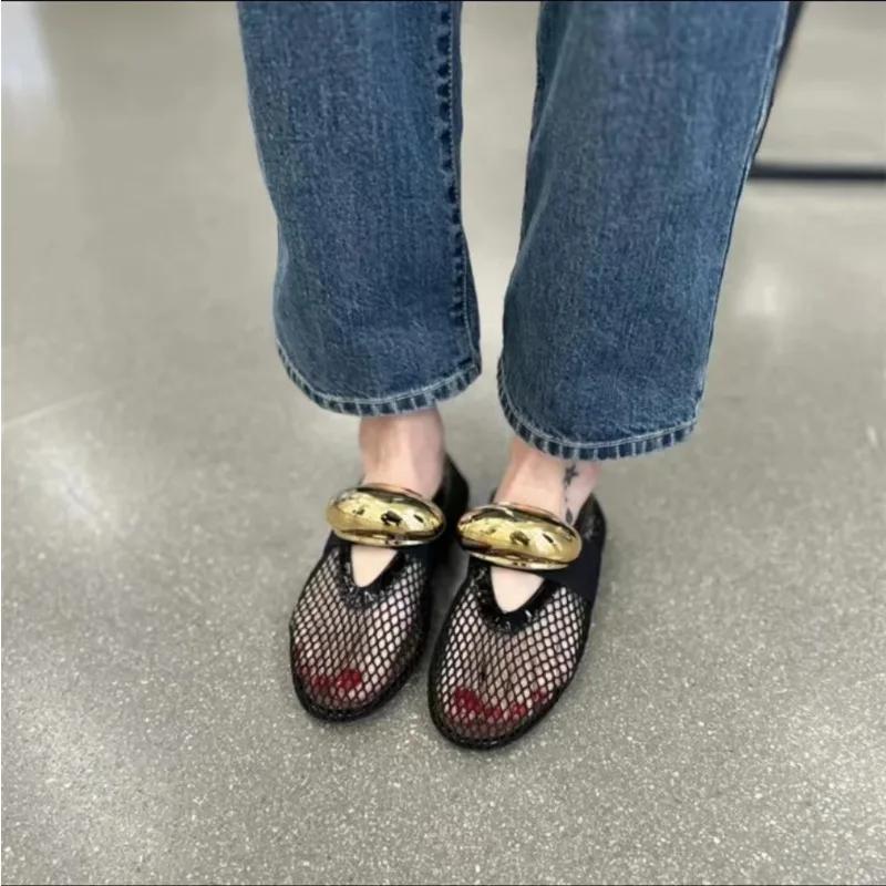 2024 Mesh Cutout Shoes Mesh Mesh Breathable Summer Walking Shoes for Women Luxury Slip-on Flats for Women