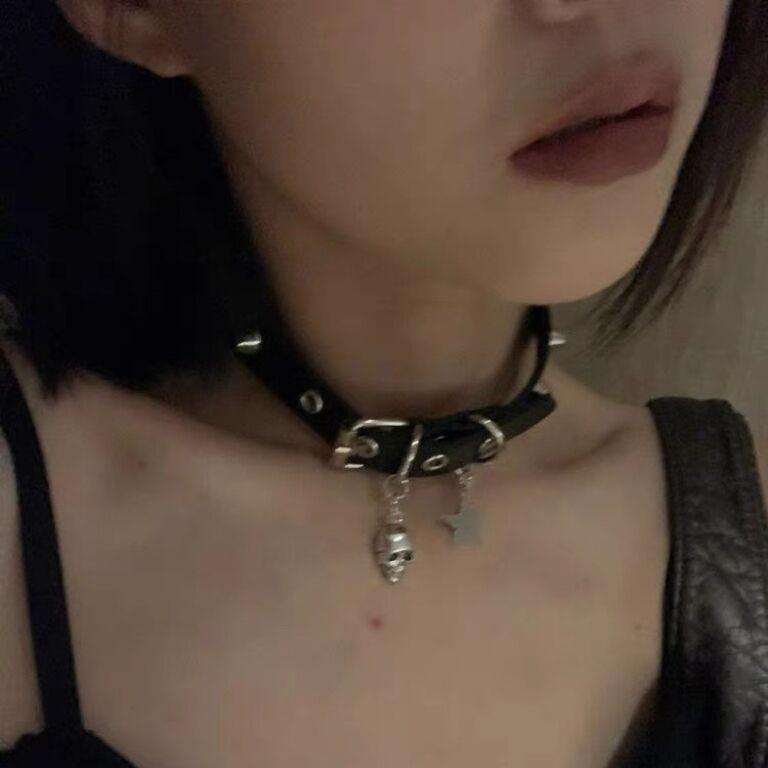 Chic Spicy Girl Leather Bell Choker Necklace – Unique Minority Design