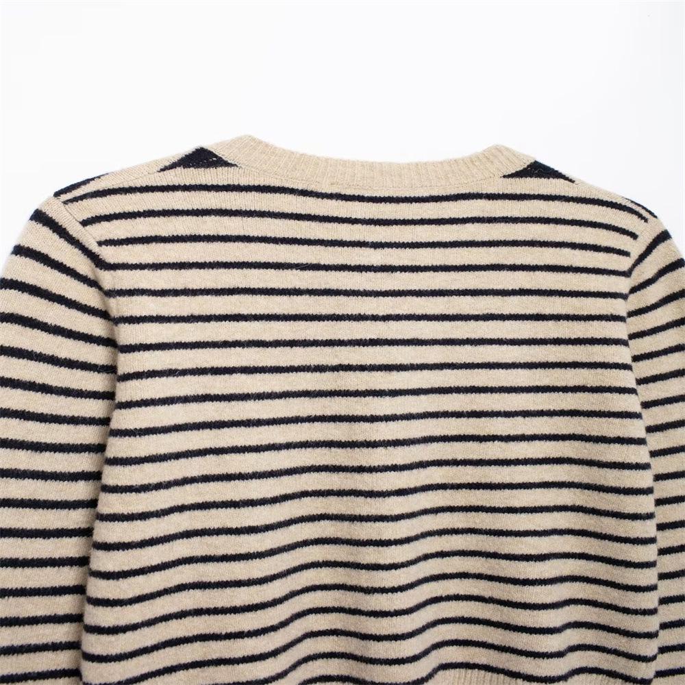 Женский вязаный кардиган с длинными рукавами и полосатым принтом на осень 2024 года