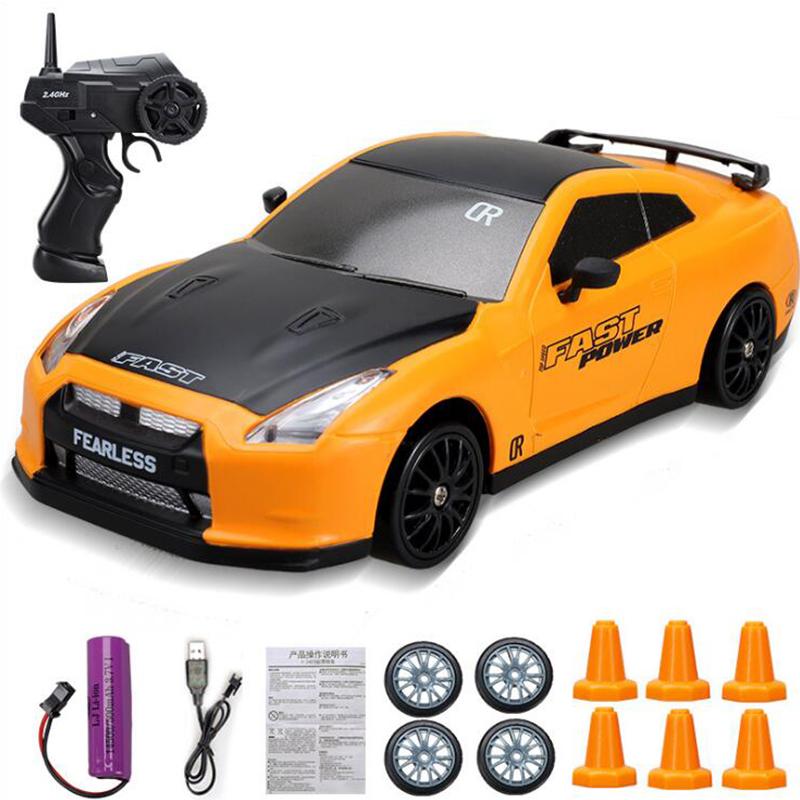 1/24 Высокоскоростной RC Дрифт Автомобиль Машинки Сменная Шина 4WD GTR Соревновательный Гоночный Автомобиль Модель Автомобиль на Пульте Управления Игрушка для Мальчика Подарок