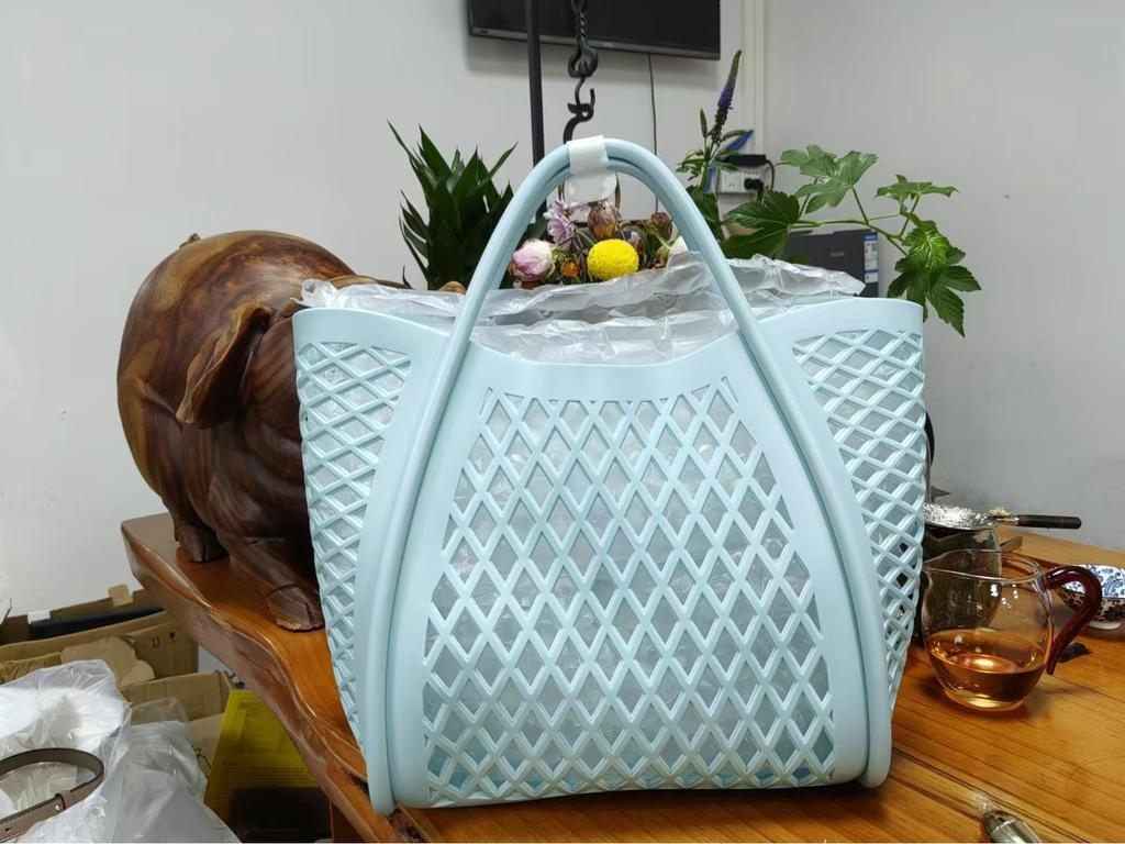 Сумочка из силиконового желе: Полая конструкция, многоцелевое использование: для покупок, пикников, пляжа, ванны и овощей.