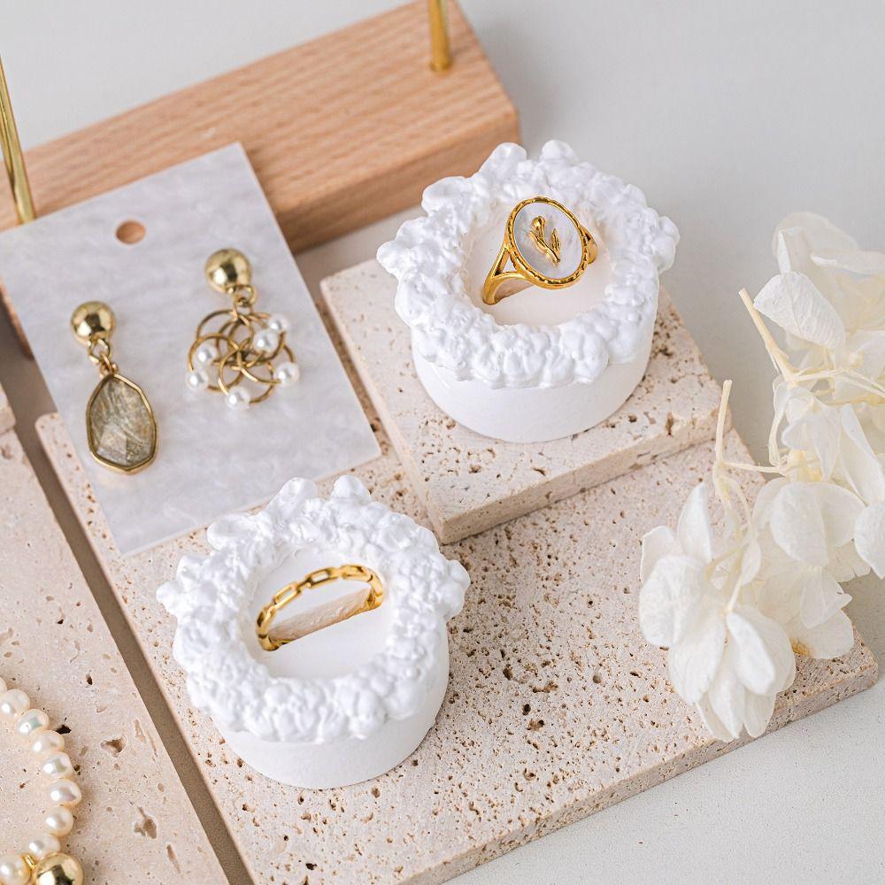 White Gypsum Plaster Ring Holder Exquisite Ring Display Rack Cake Shape Ring Stand  High Quality
