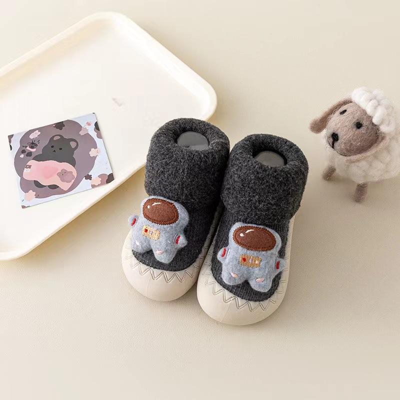 Newborn Baby Toddler Shoes Spring and Autumn Moving Season Cartoon Fleece Thickened Indoor Non-slip Soft Sole Indoor Floor Shoes
