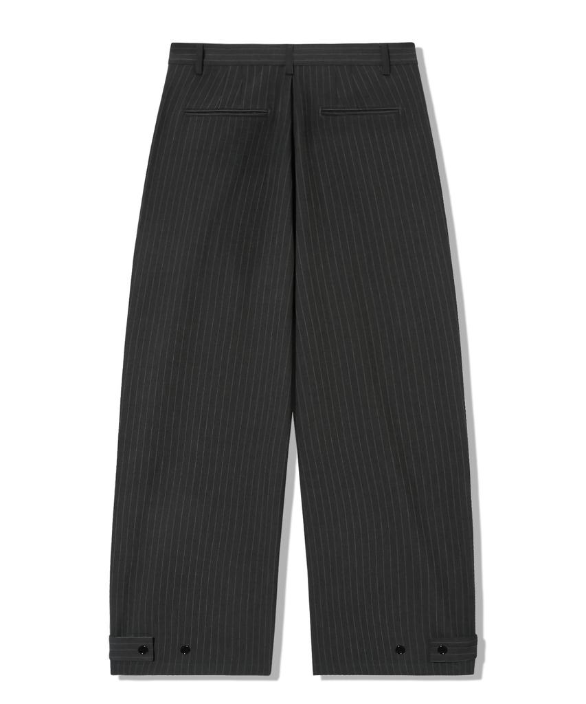 TRILLION One-Pleat Stripe Button Strap Wide Slacks [Charcoal]