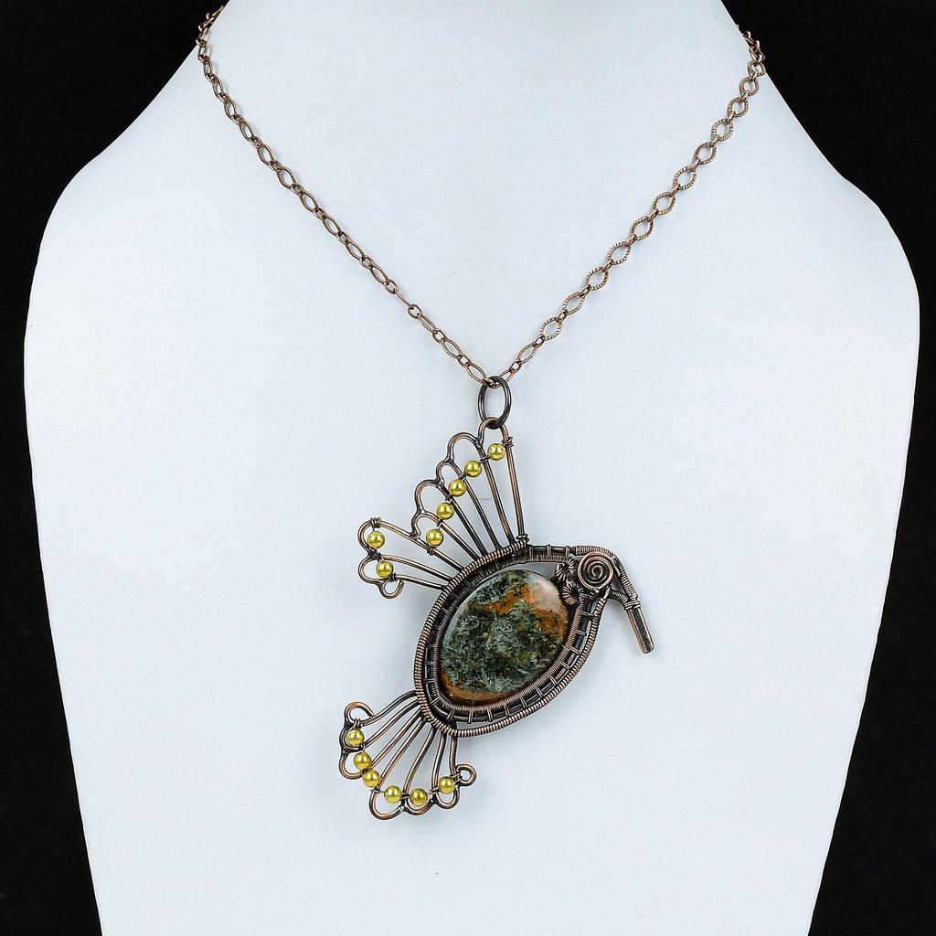 Спессартин Гранат в известняке Кулон Медная проволока Кулон ручной работы Подвеска из драгоценного камня Медная проволока Ювелирные изделия Свадебный подарок Кулон в виде птицы