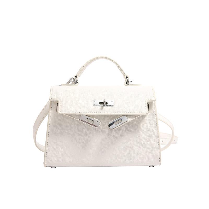 Премиальный нишевый городской портативный маленький квадратный мешок женский летний новый трендовый 2025 рабочий универсальный плечевой мессенджер