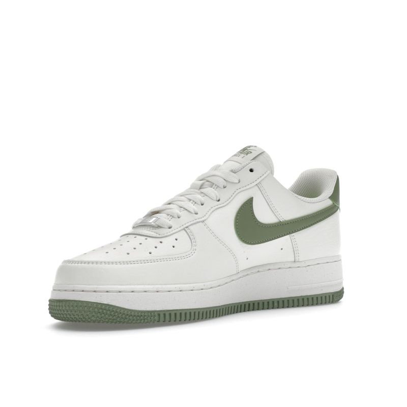 Nike Air Force 1 07 SE Next Nature Sail Oil Зеленые женские кроссовки Кремовые Volt DV3808-106