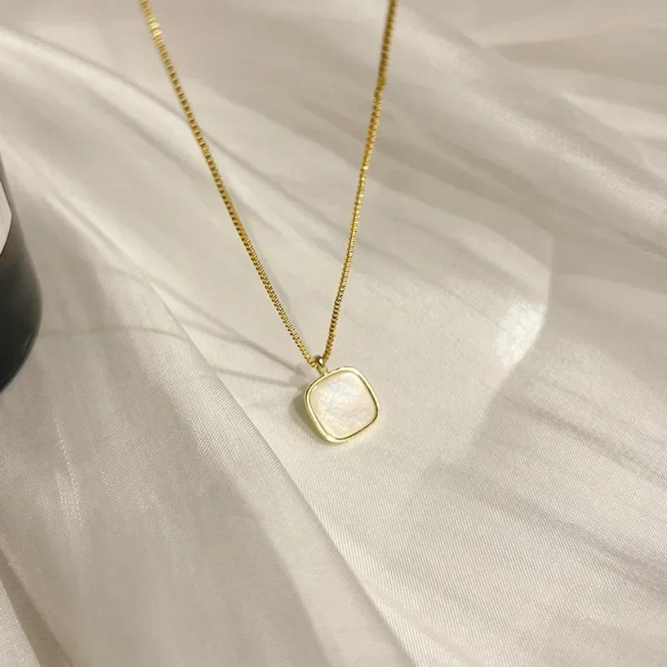1 Pcs Light Luxury Temperament Shell Necklace Design Sense Mother of Pearl Buckle Chain Internet Famous Exquisite New