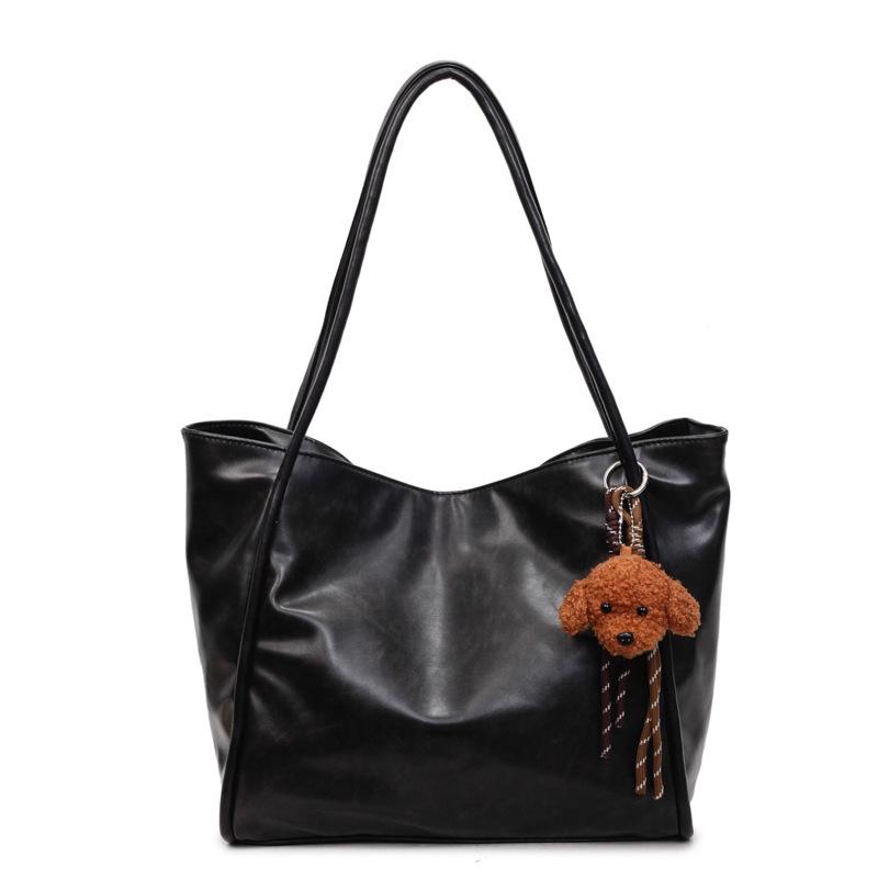 Сумка большой вместимости женская осенне-зимняя универсальная 2025 новая сумка через плечо из мягкой кожи высококачественная текстура сумка-тоут для поездок