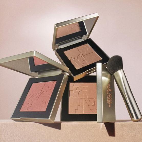 TWO SLASH FOUR Румяна для всего лица 5,5 г