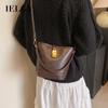 Women's Retro Simple Bucket Bag, Niche Diagonal Span Shoulder Bag