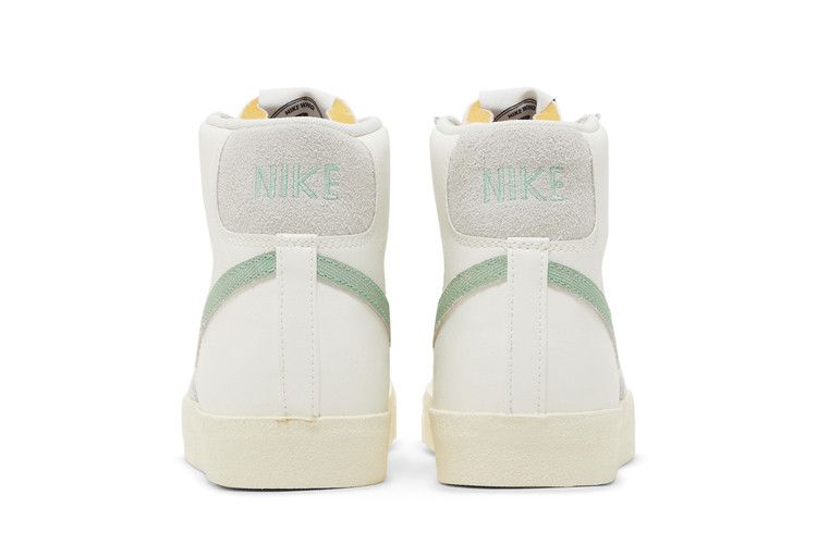 Men's Sneakers Nike Blazer Mid 77 Premium Certified Fresh Sail/Enamel Green-Coconut Milk-Off Noir