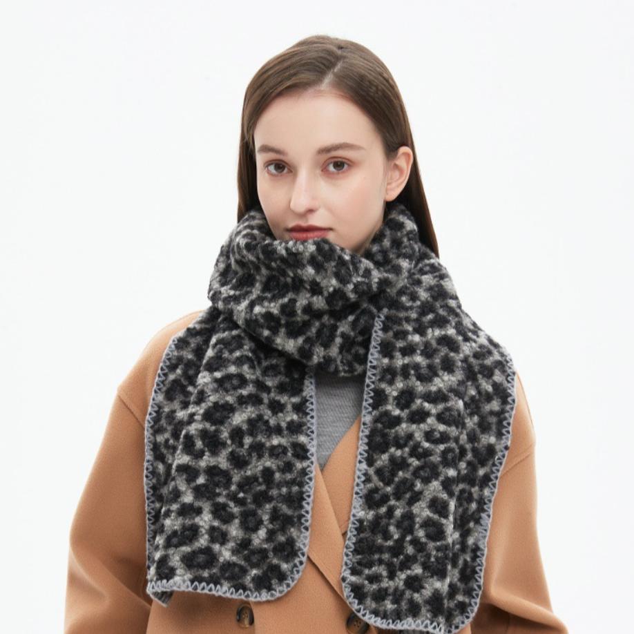 Women Leopard Print Scarf Soft Warm Thick Shawl Vintage Animal Pattern Neck Wrap Fashion Winter Scarves for Coat Matching