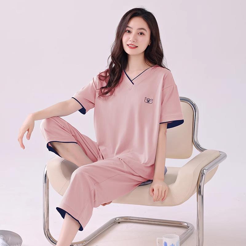 Pajamas women's 1011 new summer pure cotton summer casual short-sleeved cropped pants summer pink grid loungewear set