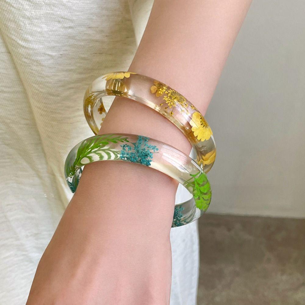 Resin Acrylic Bangle Wide Big Cuff Bangle Temperament Natural Dried Flower Bracelet Decoration