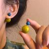 Симпатичные яркие цвета, двойные серьги-гвоздики с куркумой и желтым цветом для лета с уникальным дизайном