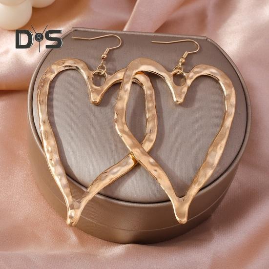 1 Pair Love Earrings Retro Exaggerated Style Polished Zinc Alloy Hook Earrings Party Club Cosplay Hanging Earrings Ear Jewelry