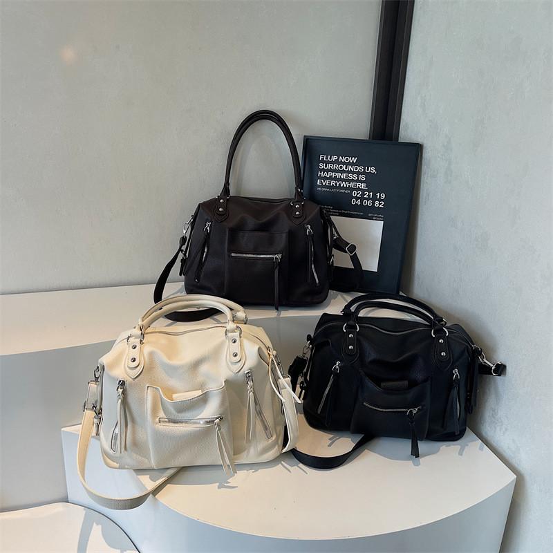 Retro Chic Women Pu Bag With Large Size And Multiple Shoulder Straps For Everyday Carry