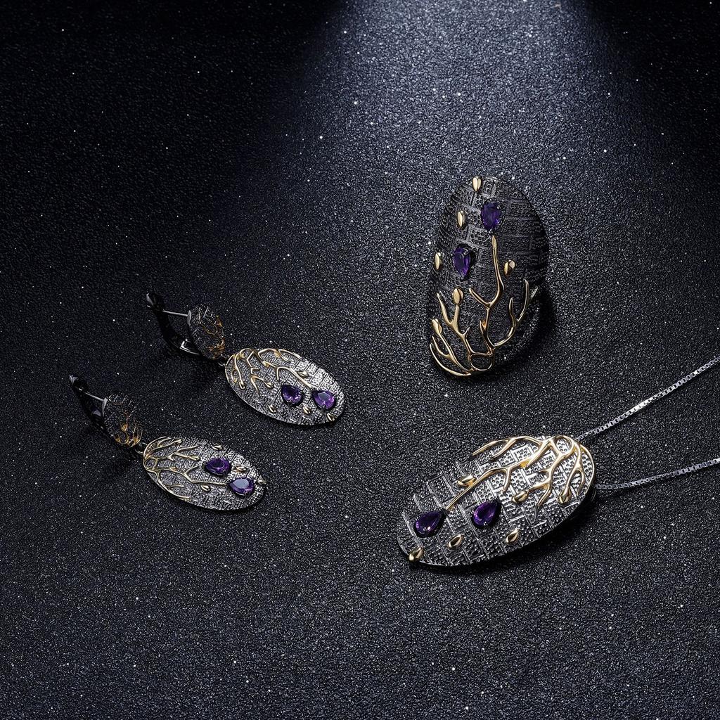 Оригинальные дизайнерские серьги, серьги-гвоздики из высококачественного серебра 925 пробы с натуральным аметистом.