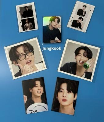 [Б/У] BTS Чонгук 2 типа фотокарточек, квадратное фото, наклейка