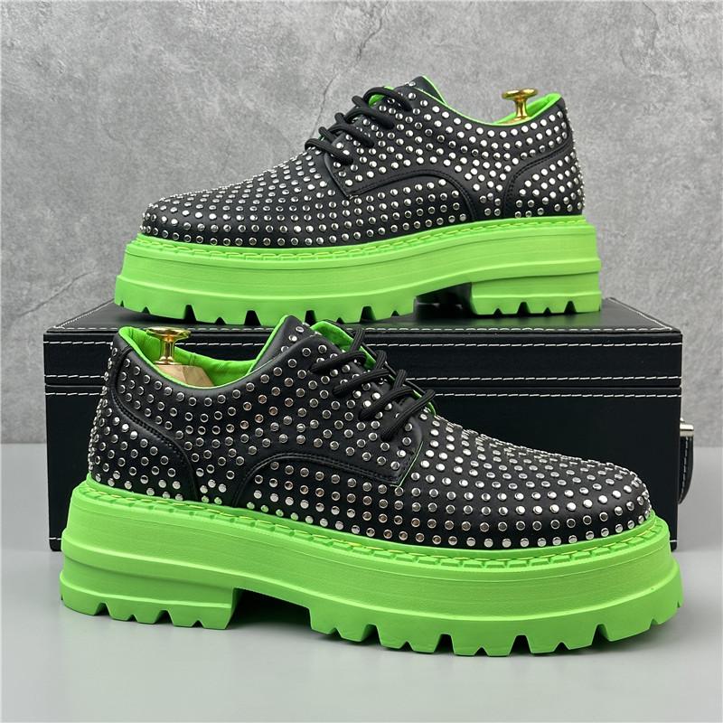 Роскошные дизайнерские мужские туфли с шармом в стиле панк-рок с заклепками на толстой подошве, мужские повседневные лоферы, мокасины, кроссовки для ходьбы, zapatos hombre