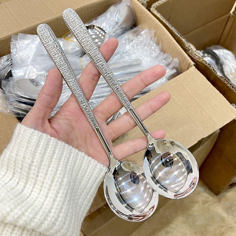 Роскошная многофункциональная ложка из нержавеющей стали с длинной ручкой — идеально подходит для основных блюд, супов и десертов