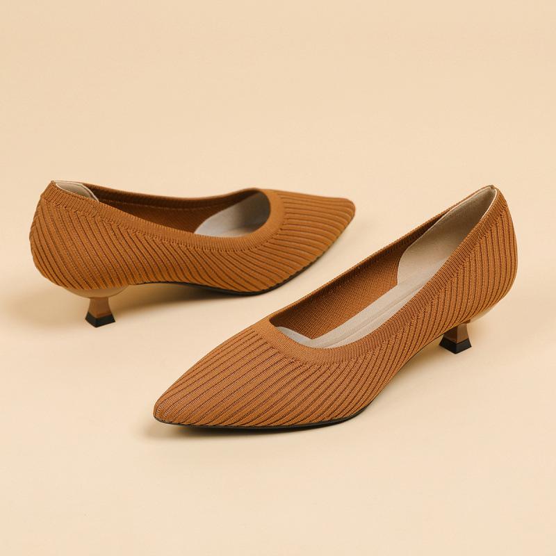 Новые универсальные туфли-лодочки на тонком каблуке из вязаного материала, не вызывающие духоты
