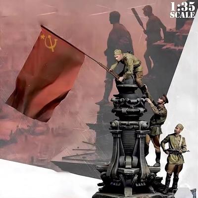 Смоляная фигурка 1/35, неокрашенный набор-модель, военная тематика, (3 человека с базой) Несобранный и неокрашенный GK,