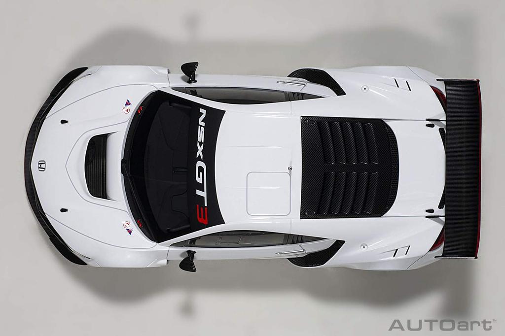 AUTOart Honda NSX GT3 2018 Белый Готовое изделие 81898 1/18